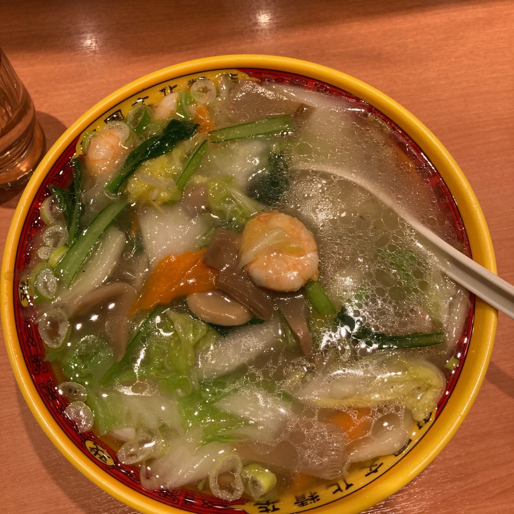 ユーザーが投稿した五目野菜の海鮮入りラーメン (塩味) 海鮮面の写真 - 実際訪問したユーザーが直接撮影して投稿した東大沢中華料理中国料理 牡丹飯店の写真