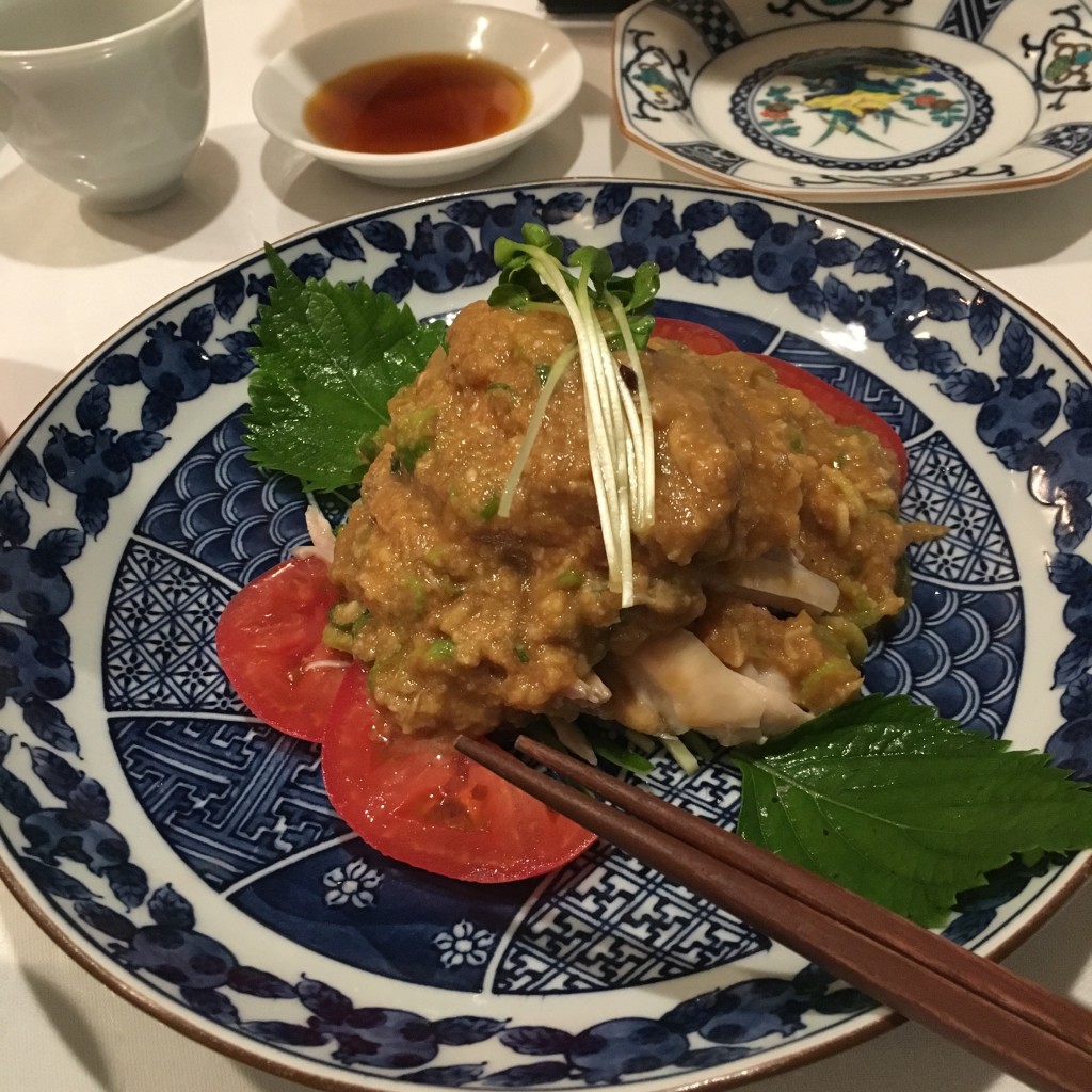 ユーザーが投稿した蒸し鶏の胡麻ソースの写真 - 実際訪問したユーザーが直接撮影して投稿した咲見町中華料理壹番の写真