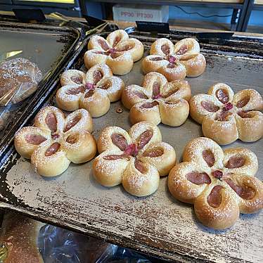 パン好きはらぺこサイクリストさんが投稿した西新宿ベーカリーのお店MORETHAN BAKERY/モアザン ベーカリーの写真