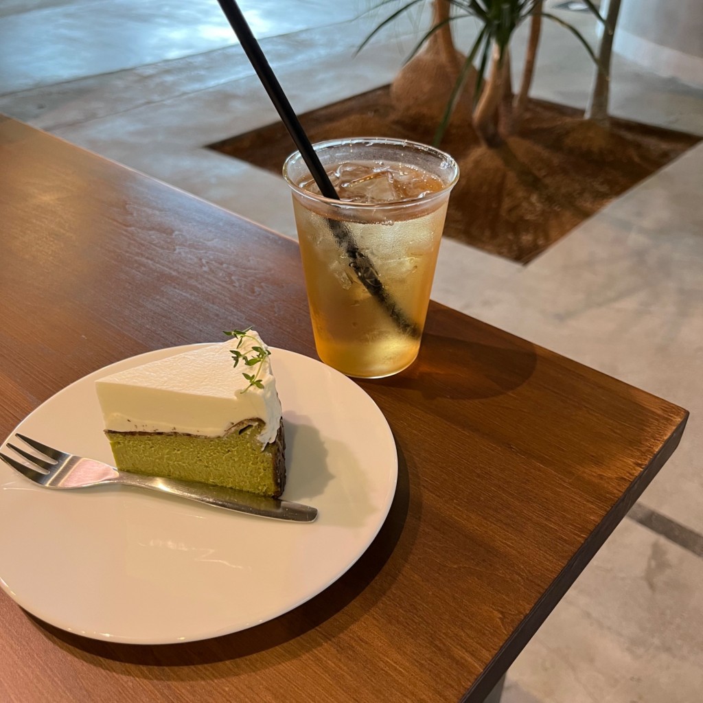 ユーザーが投稿した抹茶のバスクチーズケーキの写真 - 実際訪問したユーザーが直接撮影して投稿した宮後カフェPROUD COFFEEの写真