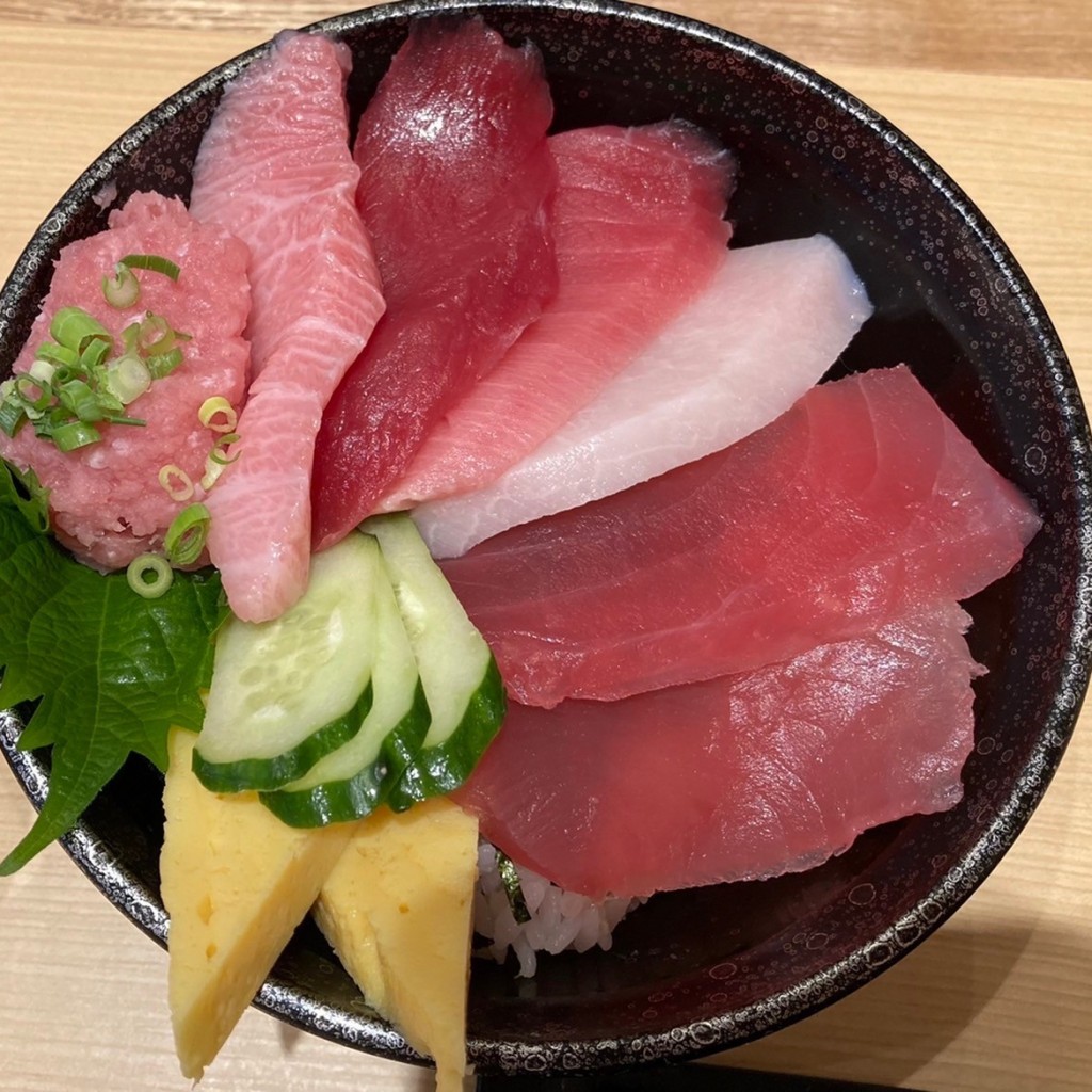 ユーザーが投稿した海鮮マグロ丼の写真 - 実際訪問したユーザーが直接撮影して投稿した六軒屋町寿司一心 イーアス春日井店の写真