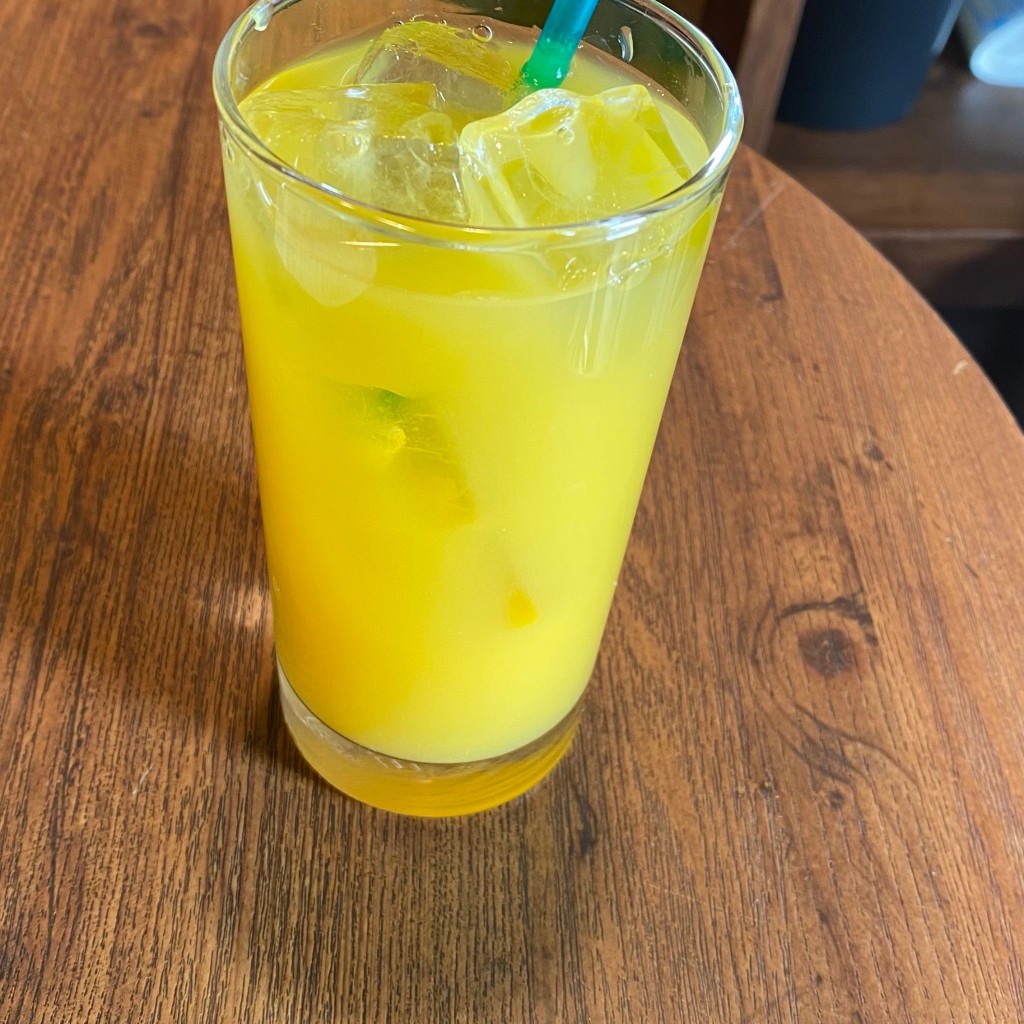ユーザーが投稿したオレンジジュースの写真 - 実際訪問したユーザーが直接撮影して投稿した西新宿カフェプロント 新宿西口店の写真