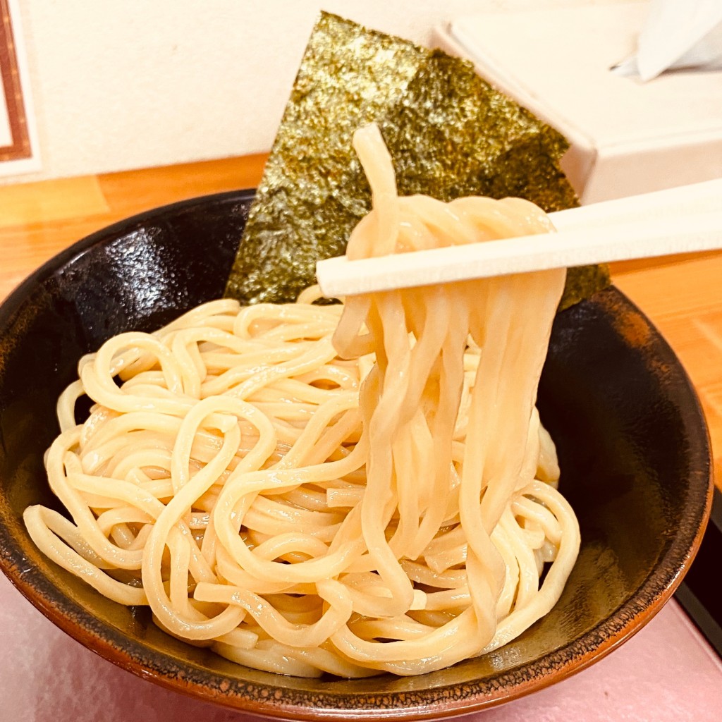 グルメリポートさんが投稿した寺島本町西ラーメン / つけ麺のお店麺屋 六根/Rock onの写真