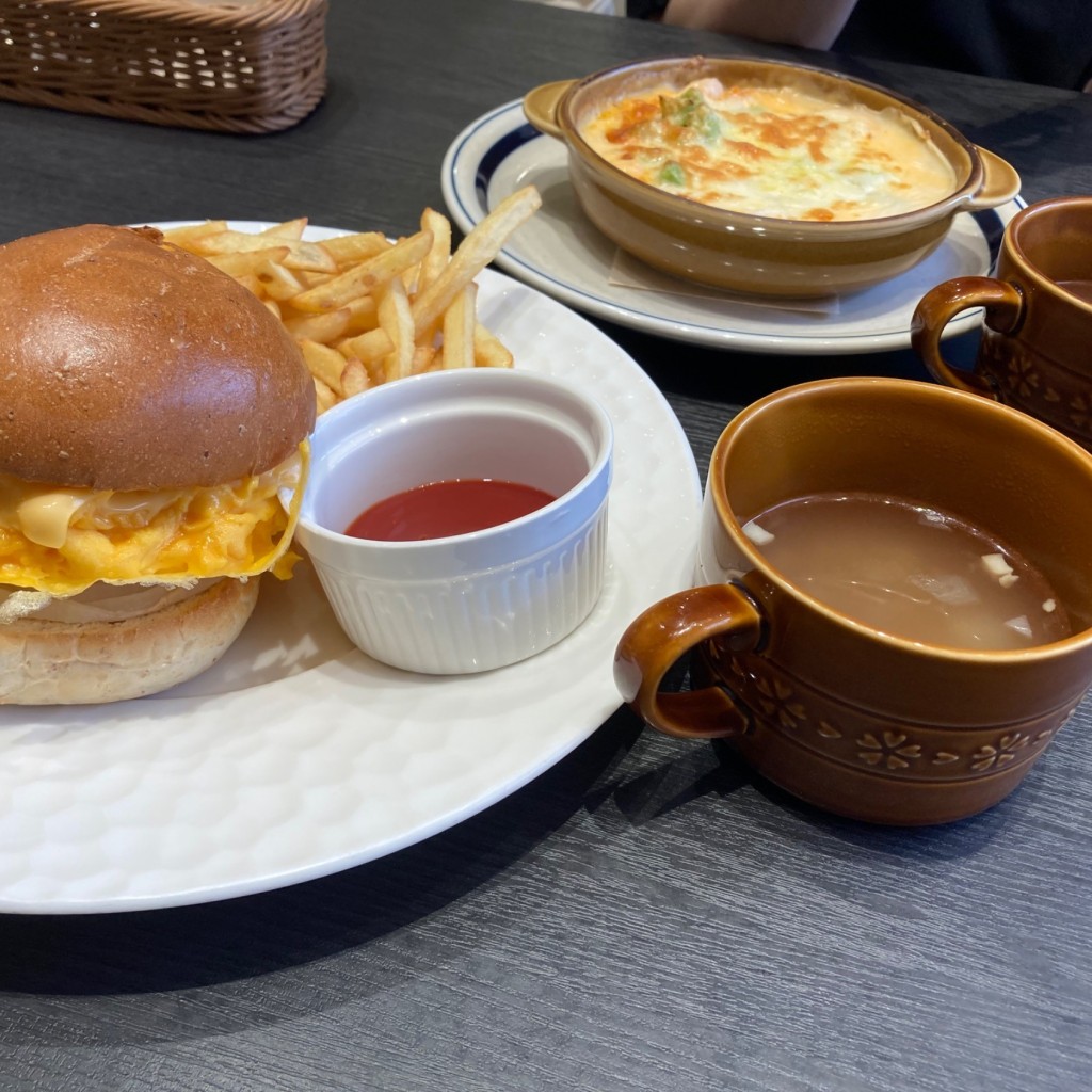 ユーザーが投稿したエッグバーガーの写真 - 実際訪問したユーザーが直接撮影して投稿した婦中町下轡田洋食farmers egg kitchen ファボーレ富山店の写真