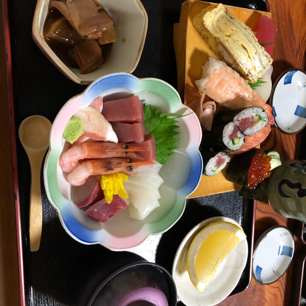 ユーザーが投稿したお刺身定食の写真 - 実際訪問したユーザーが直接撮影して投稿した茜部寺屋敷寿司北海寿しの写真