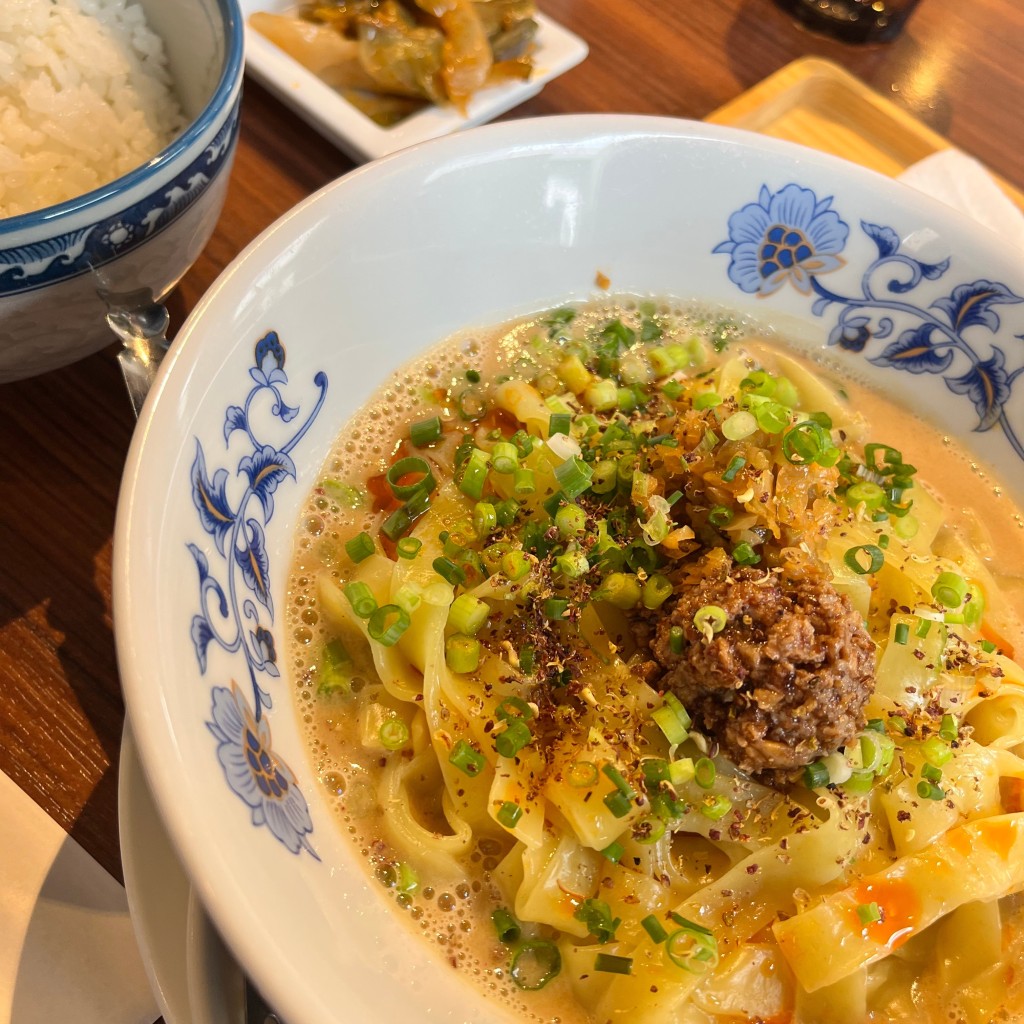 ユーザーが投稿した汁無し坦々麺の写真 - 実際訪問したユーザーが直接撮影して投稿した名駅中華料理FAROの写真