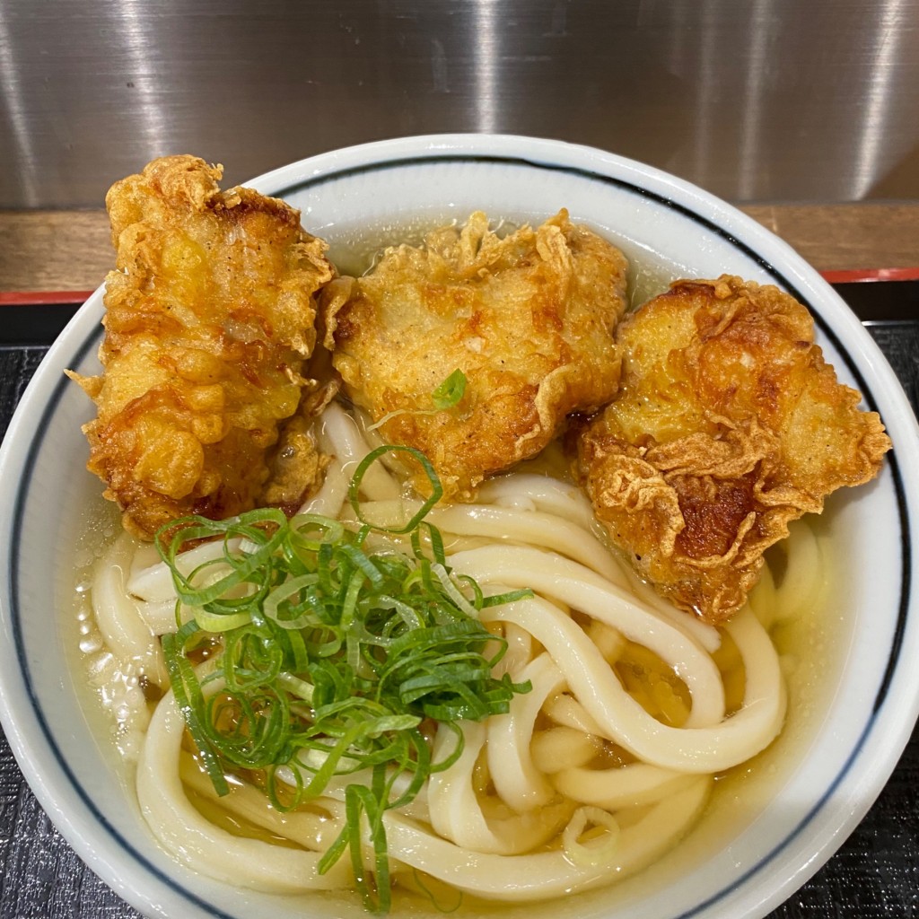 ユーザーが投稿したかけうどん とり天の写真 - 実際訪問したユーザーが直接撮影して投稿した東塩小路町うどんつくもうどん 塩小路本店の写真