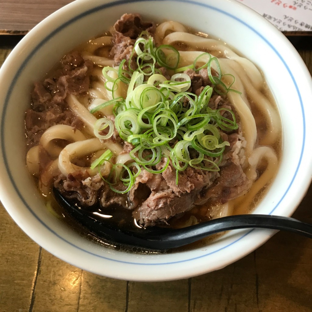 ユーザーが投稿した肉うどんの写真 - 実際訪問したユーザーが直接撮影して投稿した鎌取町うどんかまど 鎌取店の写真