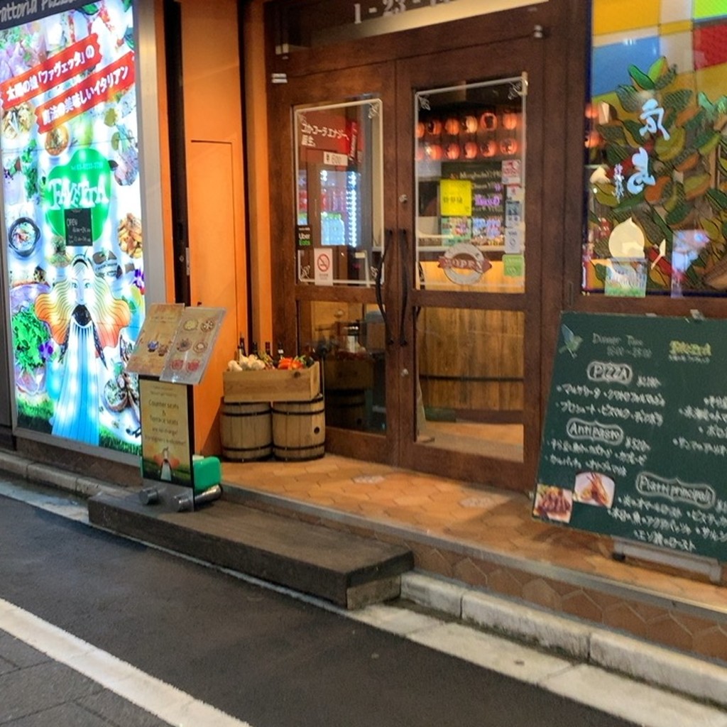 実際訪問したユーザーが直接撮影して投稿した歌舞伎町イタリアンTrattoria Pizzeria Bar FAVETTAの写真