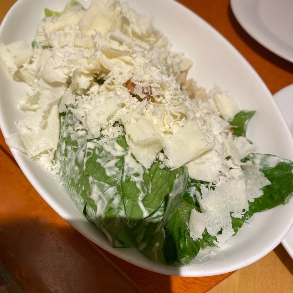 ユーザーが投稿したシーザーサラダの写真 - 実際訪問したユーザーが直接撮影して投稿した鬼高イタリアンマーケットレストラン AGIO 市川店の写真