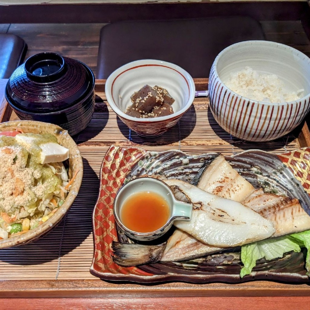 ユーザーが投稿した焼き魚定食の写真 - 実際訪問したユーザーが直接撮影して投稿した和布町和食 / 日本料理空弥介の写真