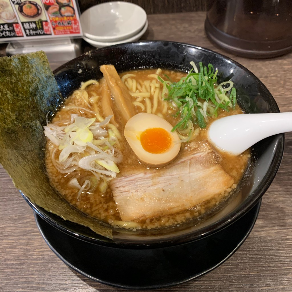 ユーザーが投稿したこってりたいぞうラーメンの写真 - 実際訪問したユーザーが直接撮影して投稿した中葛西ラーメン / つけ麺節骨麺 たいぞう 葛西店の写真