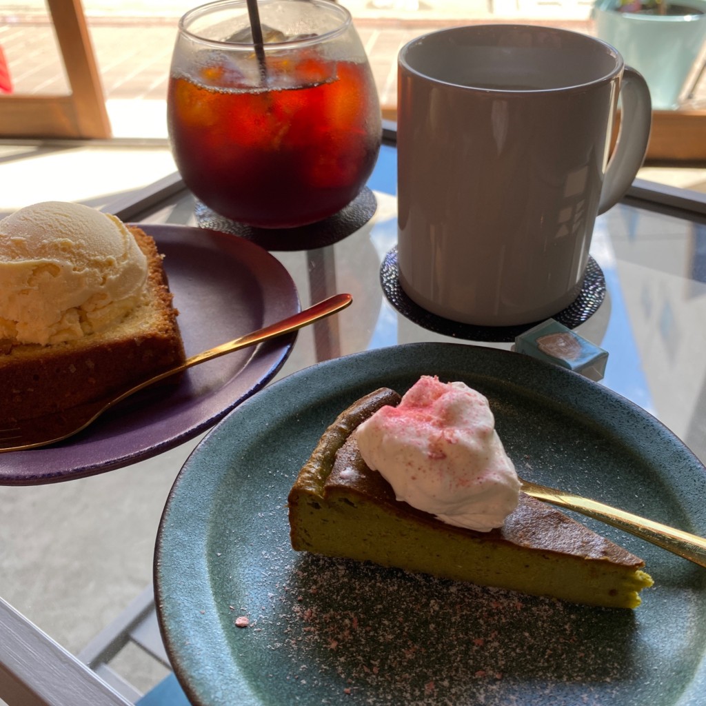 ユーザーが投稿したお抹茶チーズケーキの写真 - 実際訪問したユーザーが直接撮影して投稿した福中町カフェ日影 coffee&spaceの写真