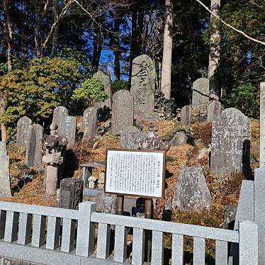 ありがとーまたどこかでさんが投稿した須走記念碑のお店麻布三元講 講碑群/アザブサンゲンコウ コウヒグンの写真