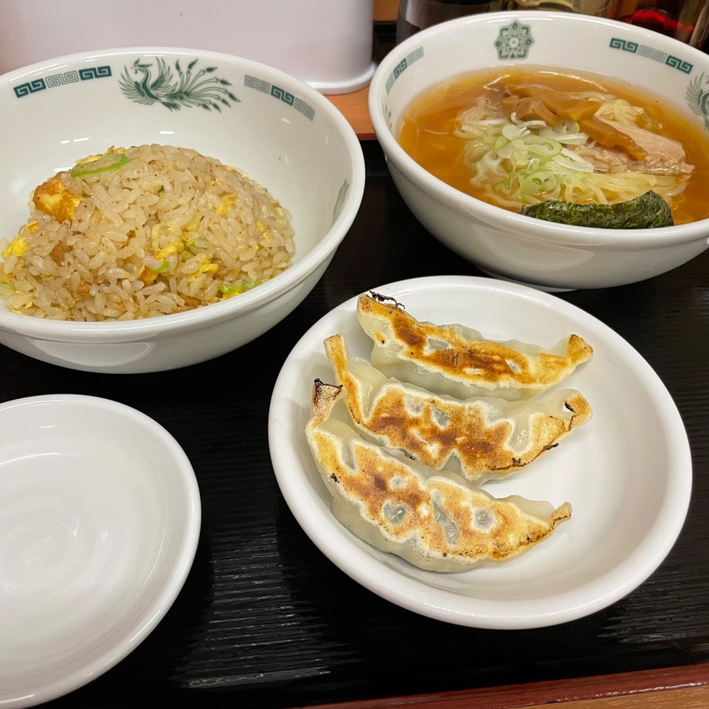 ユーザーが投稿した半麺+半チ+3餃の写真 - 実際訪問したユーザーが直接撮影して投稿した蒲田中華料理日高屋 蒲田東口店の写真