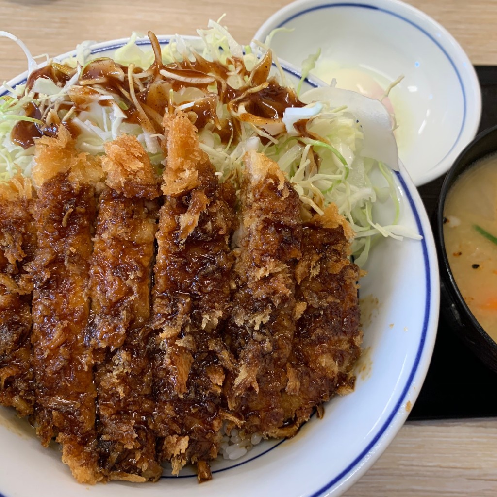 ユーザーが投稿したソースカツ丼(梅)の写真 - 実際訪問したユーザーが直接撮影して投稿した毛利町とんかつかつや 京都新堀川店の写真