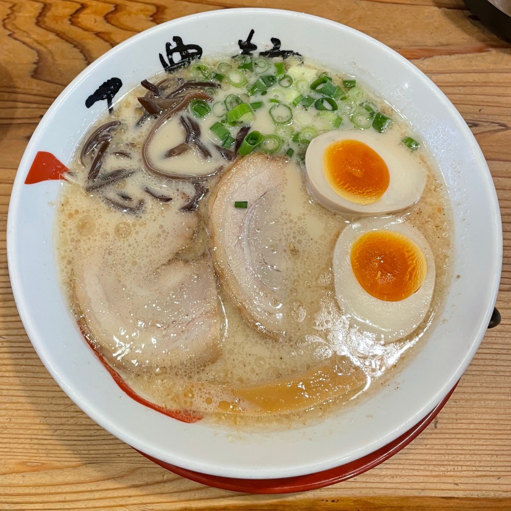 o02lx_さんが投稿した琴ノ緒町ラーメン専門店のお店三豊麺 ~真~ JR三ノ宮駅前店/さんぽうめんしんじぇいあーるさんのみやえきまえてんの写真