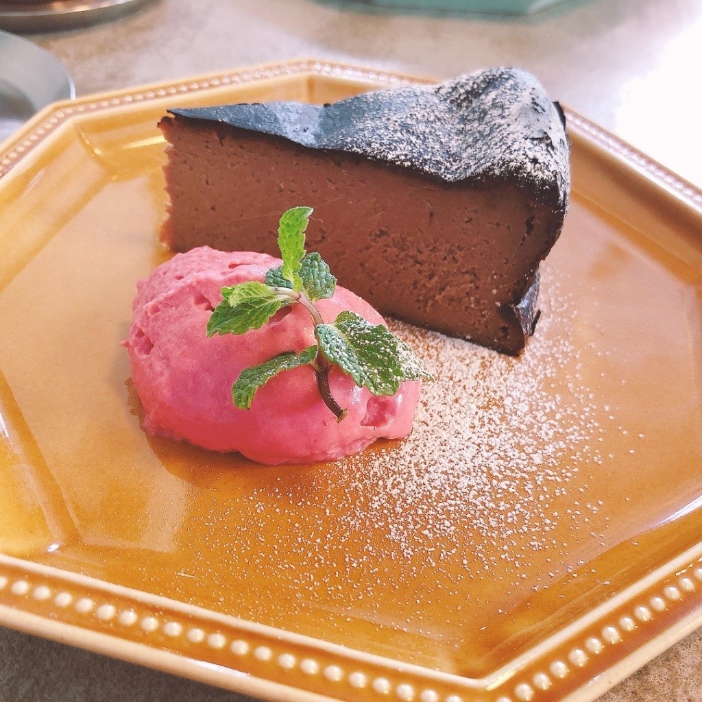 ユーザーが投稿したバスクチーズケーキ.Chocolatの写真 - 実際訪問したユーザーが直接撮影して投稿した大須カフェ+3k.CAFEの写真