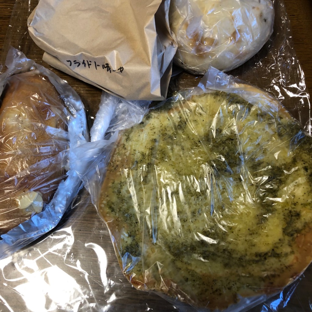 ユーザーが投稿したパン詰め合わせの写真 - 実際訪問したユーザーが直接撮影して投稿した堀之内ベーカリーサフラン 北国分店の写真