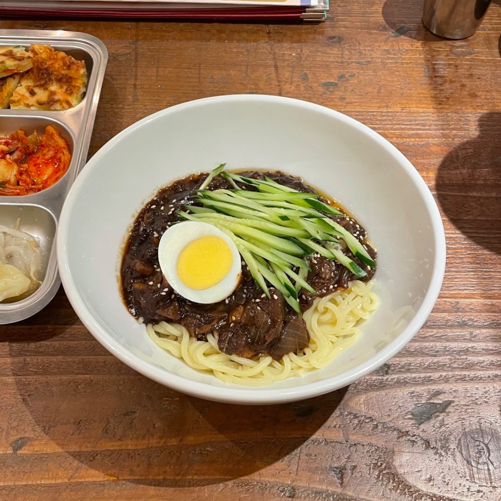ユーザーが投稿したジャジャン麺定食の写真 - 実際訪問したユーザーが直接撮影して投稿した丸の内居酒屋韓国酒場コッキオ グランスタ八重北店の写真