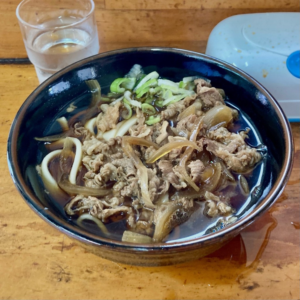 ユーザーが投稿した肉うどん(ひもかわ)の写真 - 実際訪問したユーザーが直接撮影して投稿した北上野そば山田製麺所 本店の写真