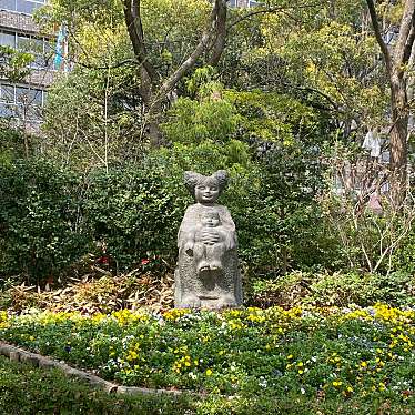 実際訪問したユーザーが直接撮影して投稿した下山手通地蔵 / 石造物石の親子 河合隆三の写真