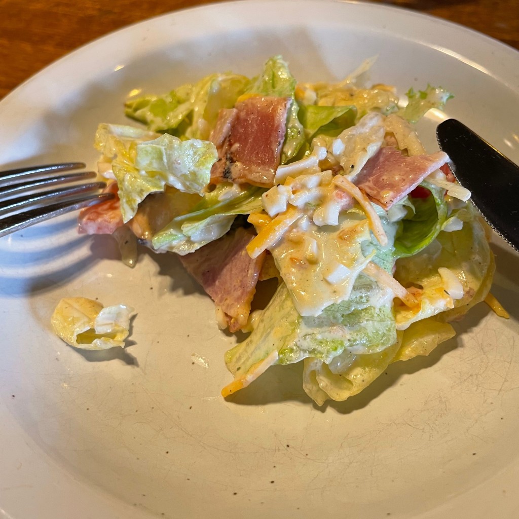 ユーザーが投稿したコブサラダの写真 - 実際訪問したユーザーが直接撮影して投稿した六本木洋食トニーローマ 六本木店の写真
