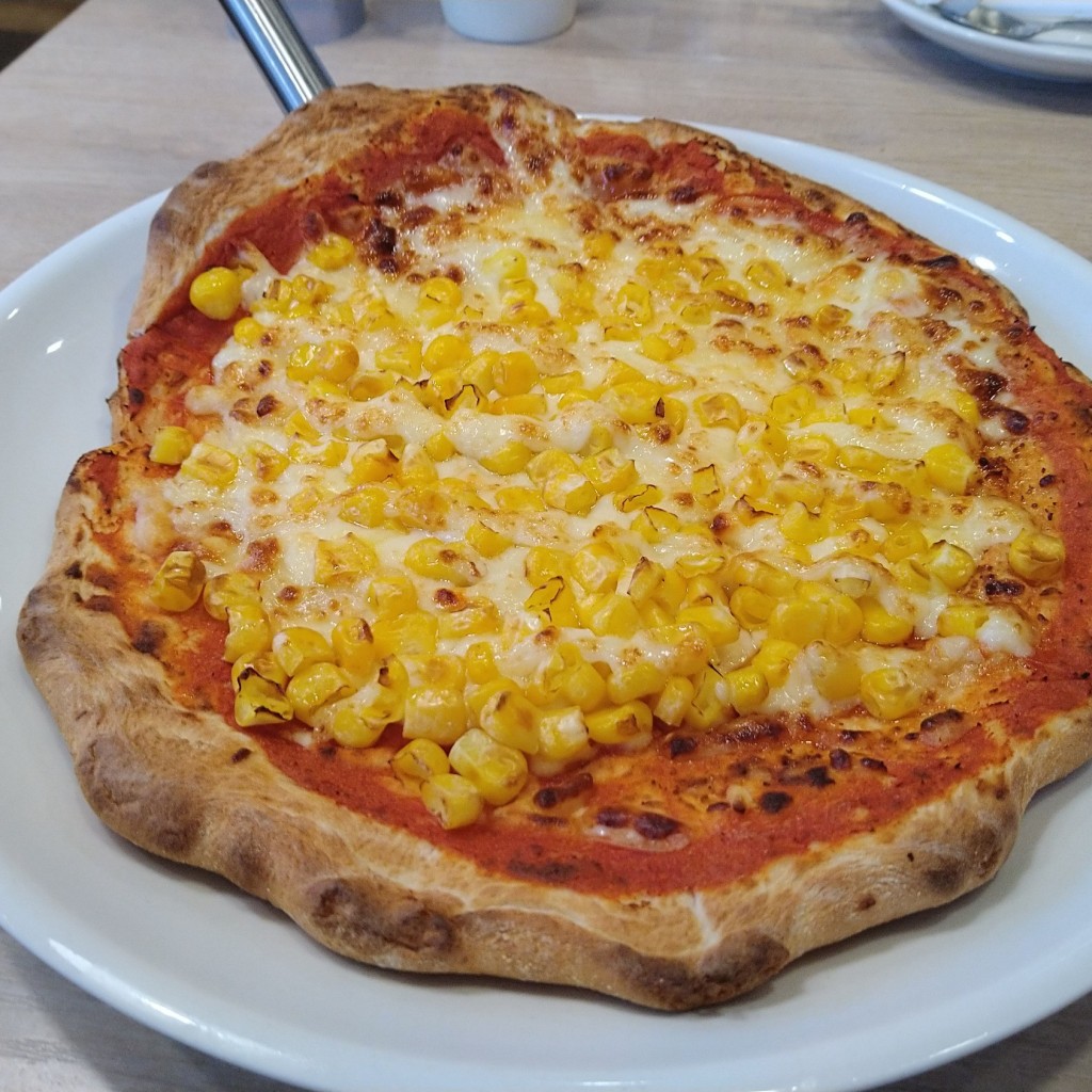 ユーザーが投稿したピザ (マヨコーン)の写真 - 実際訪問したユーザーが直接撮影して投稿した野火止ファミリーレストランガスト 新座店の写真