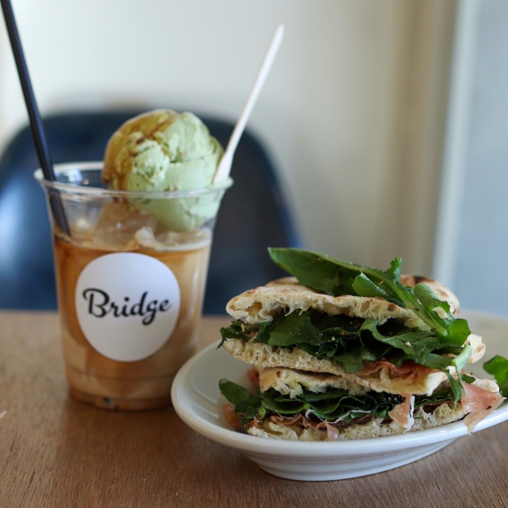 パン好きはらぺこサイクリストさんが投稿した日本橋馬喰町カフェのお店Bridge COFFEE & ICECREAM/ブリッジ コーヒー アンド アイスクリームの写真