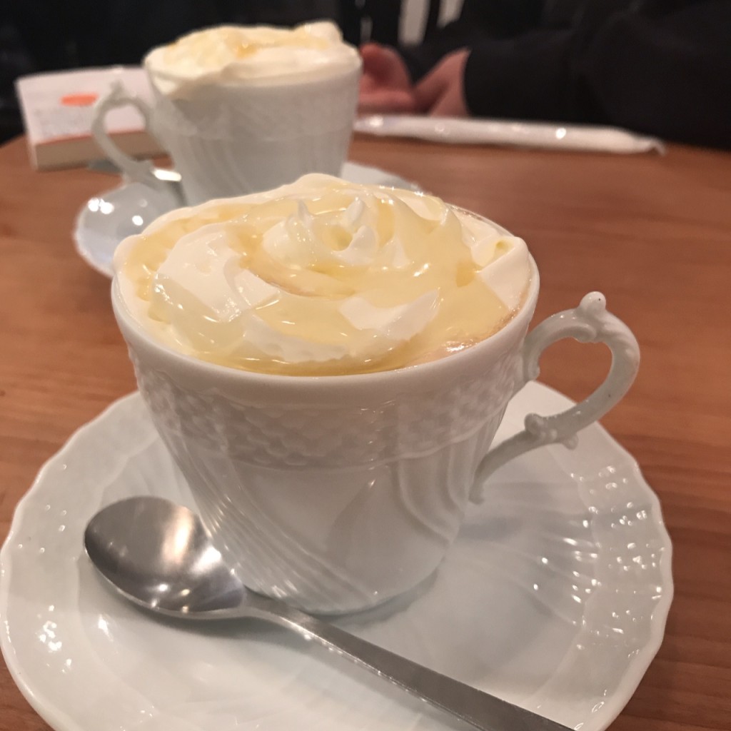 ユーザーが投稿したハニー ラテ Honey cafe latteの写真 - 実際訪問したユーザーが直接撮影して投稿した湯本ピザ808 モンスマーレの写真