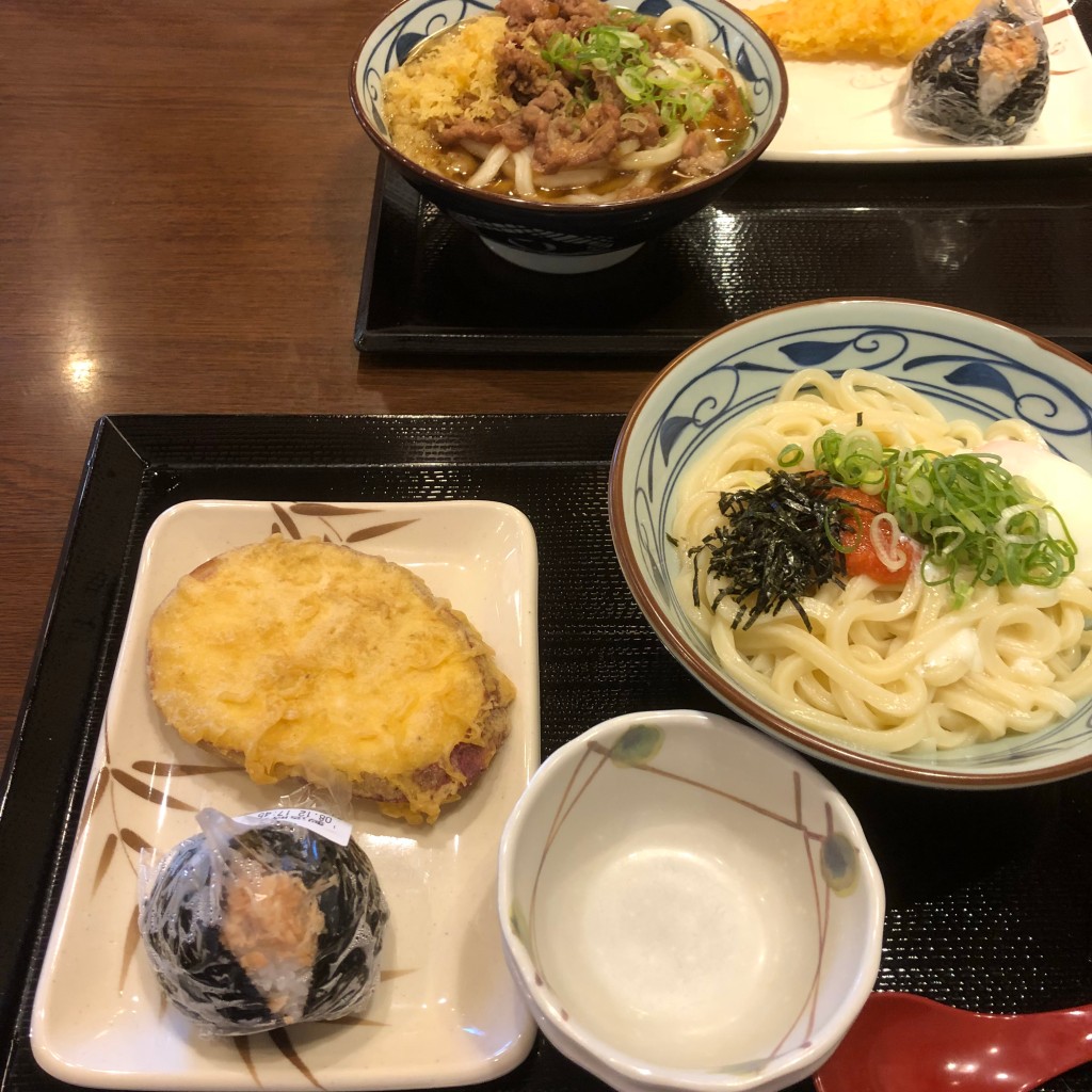 ユーザーが投稿した釜玉明太うどんの写真 - 実際訪問したユーザーが直接撮影して投稿した上安うどん丸亀製麺 広島上安店の写真