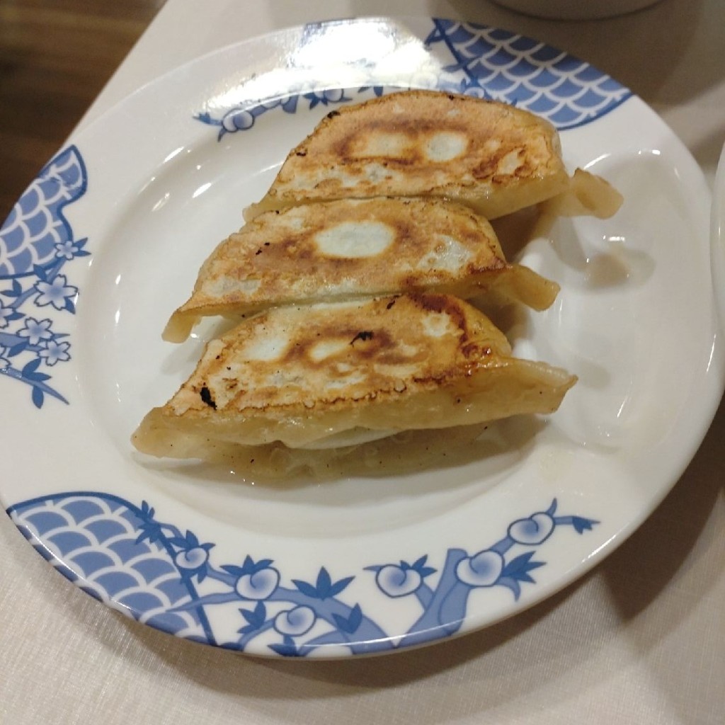 ユーザーが投稿した餃子チャーハンの写真 - 実際訪問したユーザーが直接撮影して投稿した西新宿中華料理バーミヤン 新宿西口大ガード店の写真