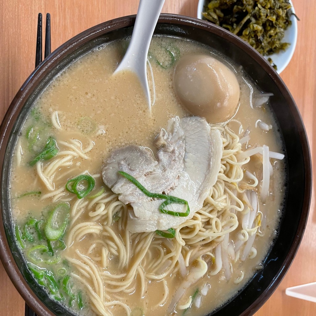 ユーザーが投稿した味玉ラーメンの写真 - 実際訪問したユーザーが直接撮影して投稿した国分広瀬ラーメン専門店博多金龍 国分店の写真