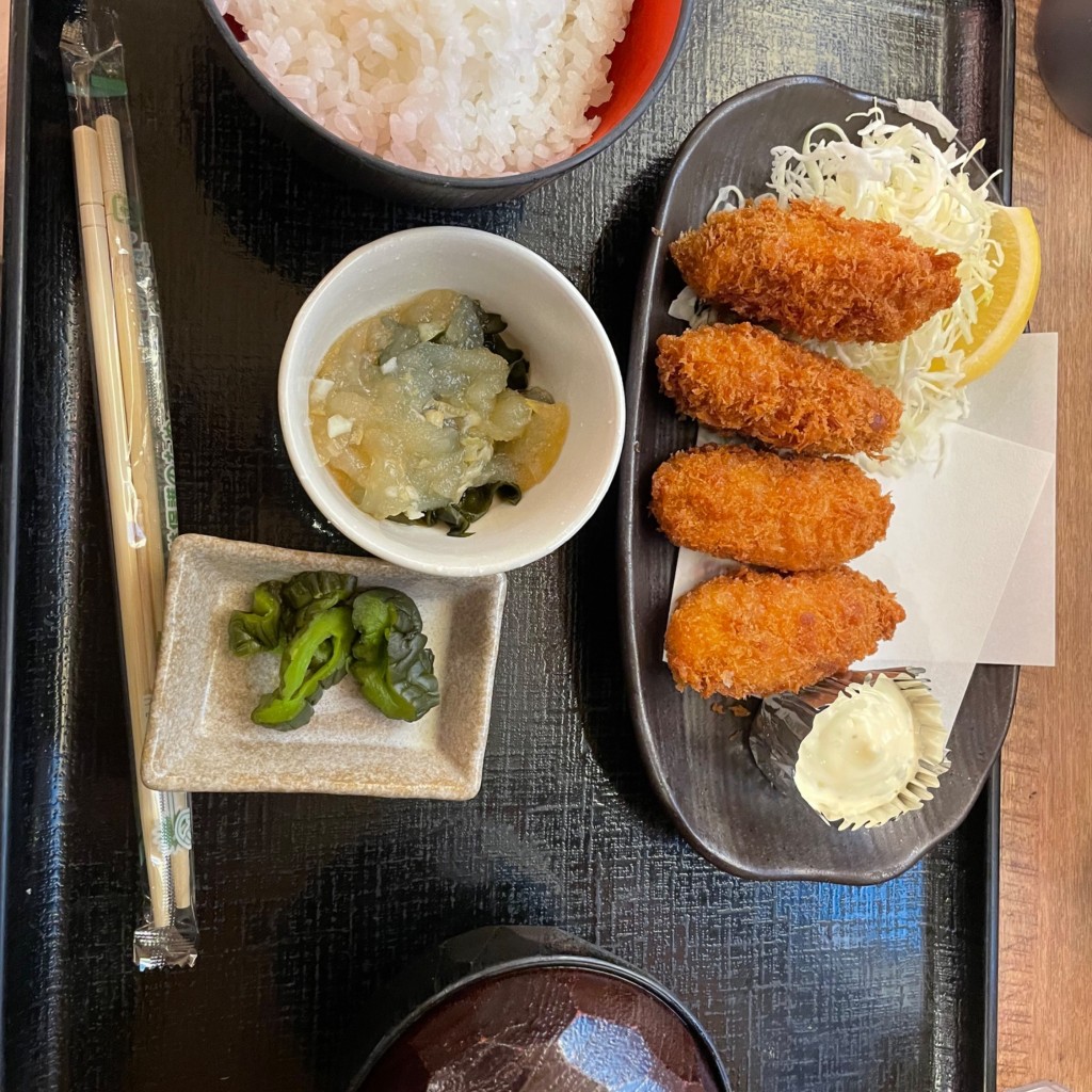 ユーザーが投稿した牡蠣フライ定食の写真 - 実際訪問したユーザーが直接撮影して投稿した本通居酒屋豊丸水産 広島本通り店の写真