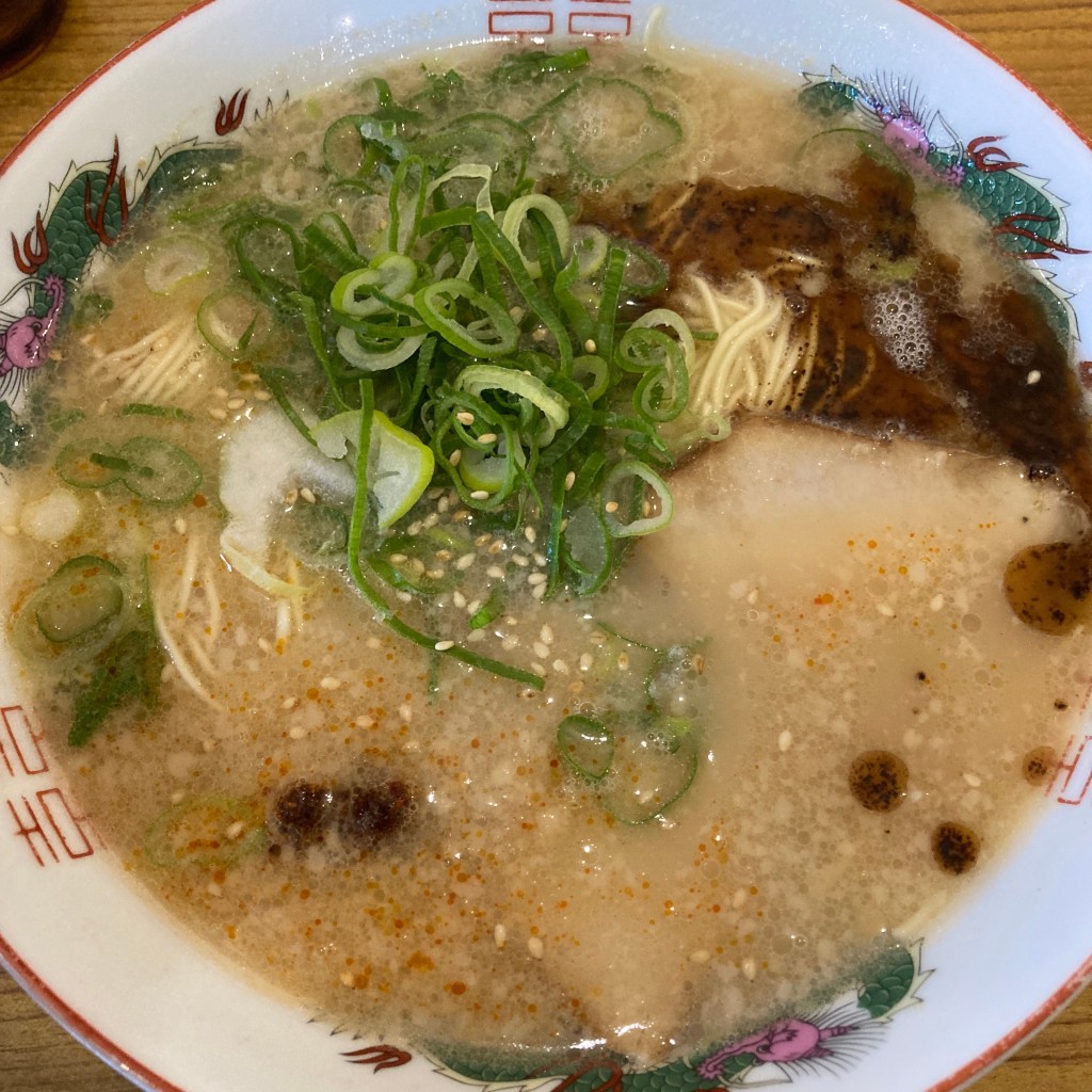 実際訪問したユーザーが直接撮影して投稿した卸本町ラーメン専門店博多金ちゃんラーメン羽釜造りの写真