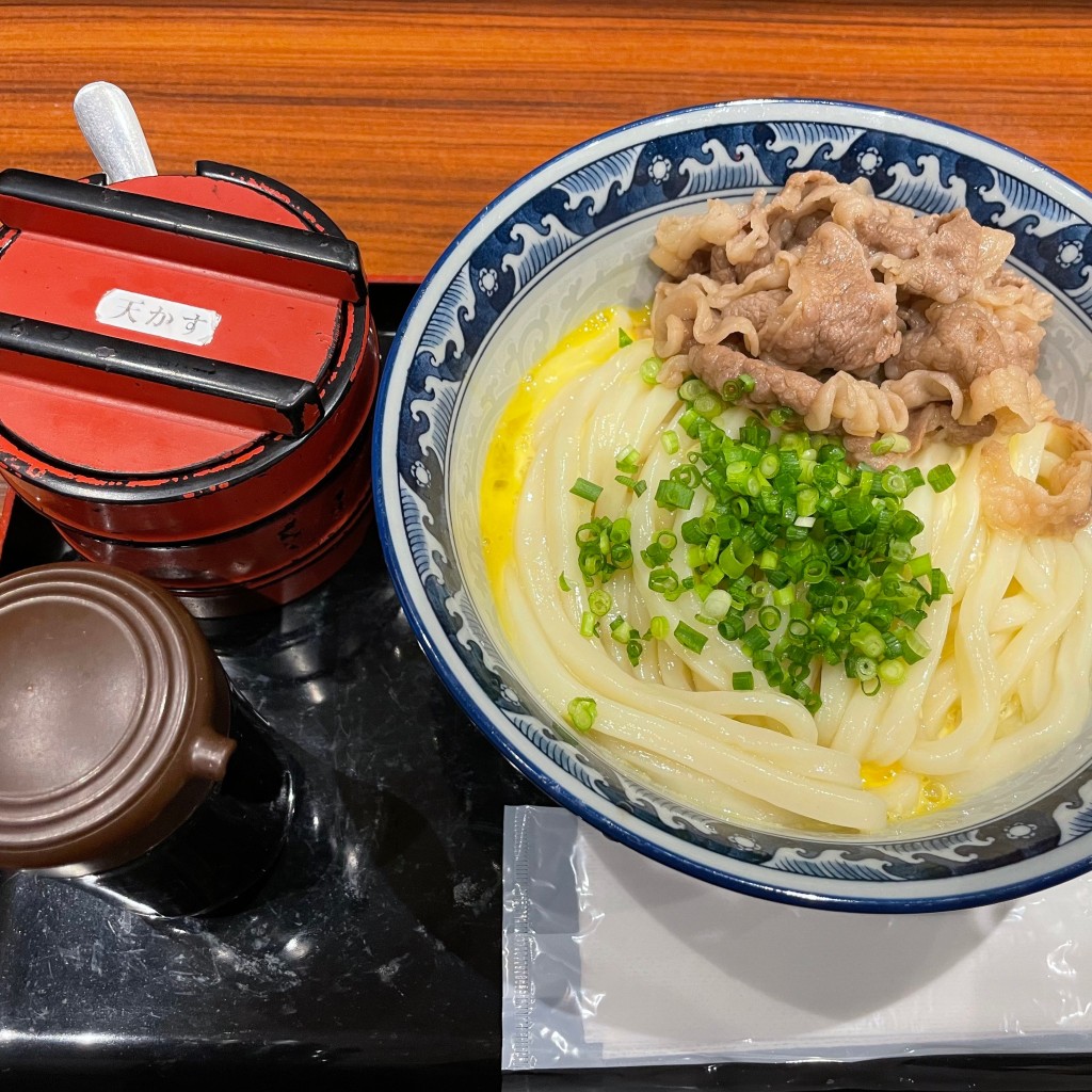 ユーザーが投稿した釜たま肉うどんの写真 - 実際訪問したユーザーが直接撮影して投稿した角田町うどん梅田 釜たけうどんの写真