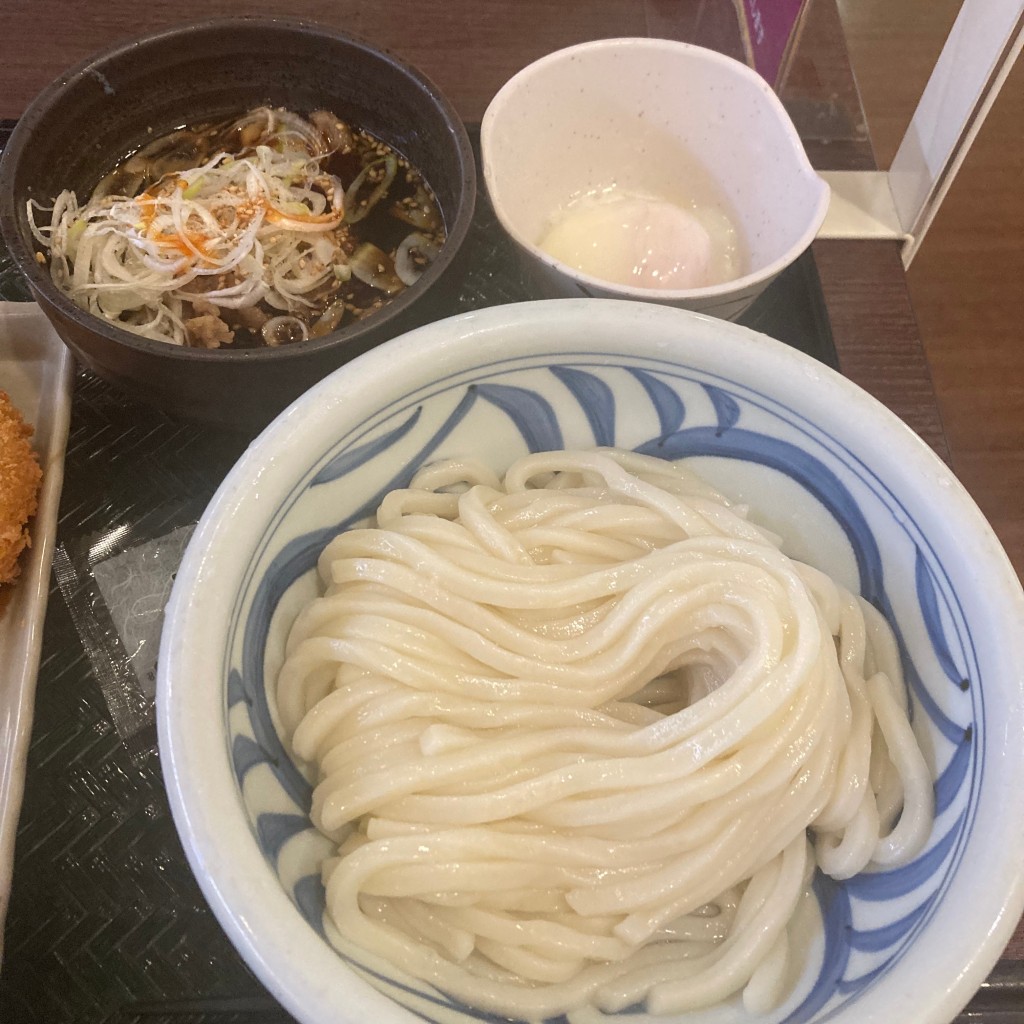 ユーザーが投稿した肉汁温玉つけ麺の写真 - 実際訪問したユーザーが直接撮影して投稿した池尻うどん讃岐うどんの心 つるさく イオンモール伊丹昆陽店の写真