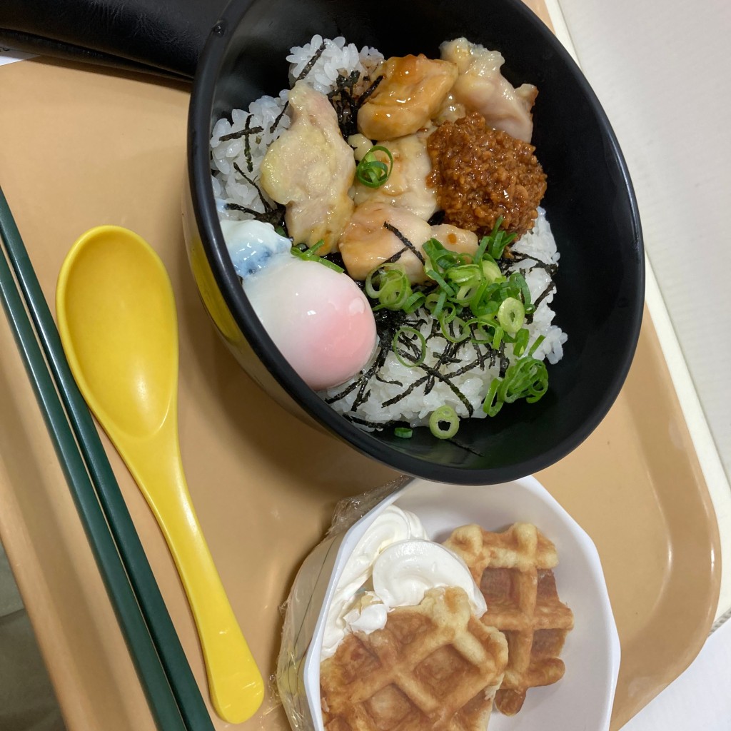 ユーザーが投稿した鶏づくし丼の写真 - 実際訪問したユーザーが直接撮影して投稿した待兼山町丼もの大阪大学 豊中キャンパス 図書館下食堂の写真
