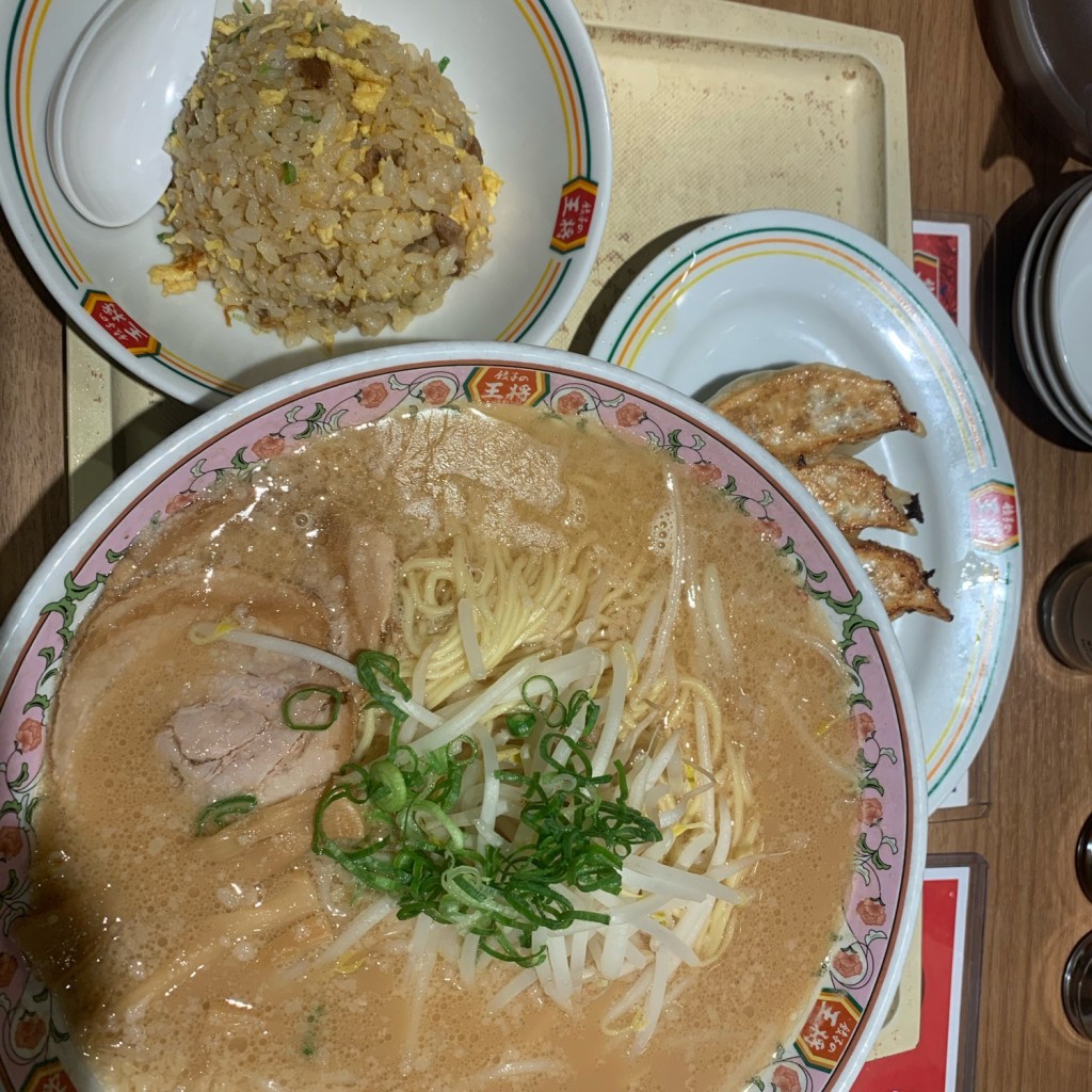 ユーザーが投稿した餃子の王将ラーメンセットの写真 - 実際訪問したユーザーが直接撮影して投稿した鳥浜町餃子餃子の王将 ブランチ横浜南部市場店の写真