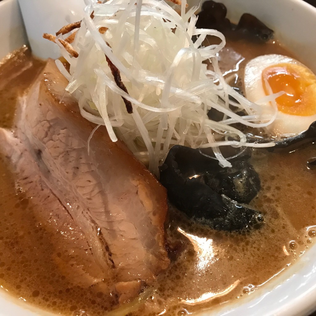 満腹六郎さんが投稿した南七条西ラーメン専門店のお店麺屋 雪風 すすきの店/メンヤ ユキカゼ ススキノミセの写真