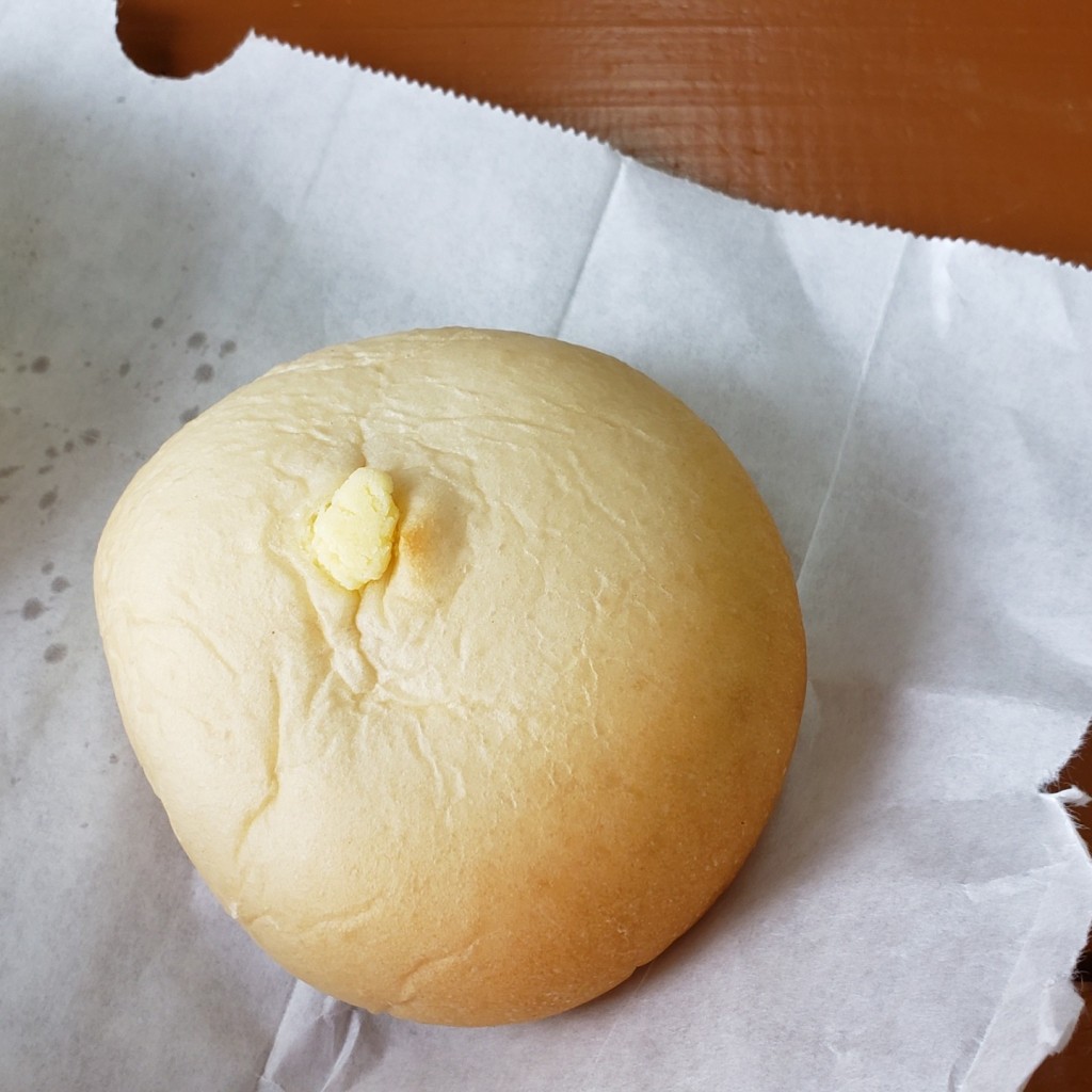 ユーザーが投稿したクリームチーズの写真 - 実際訪問したユーザーが直接撮影して投稿した東旭川町倉沼ベーカリー旭山動物園くらぶ パン小屋の写真