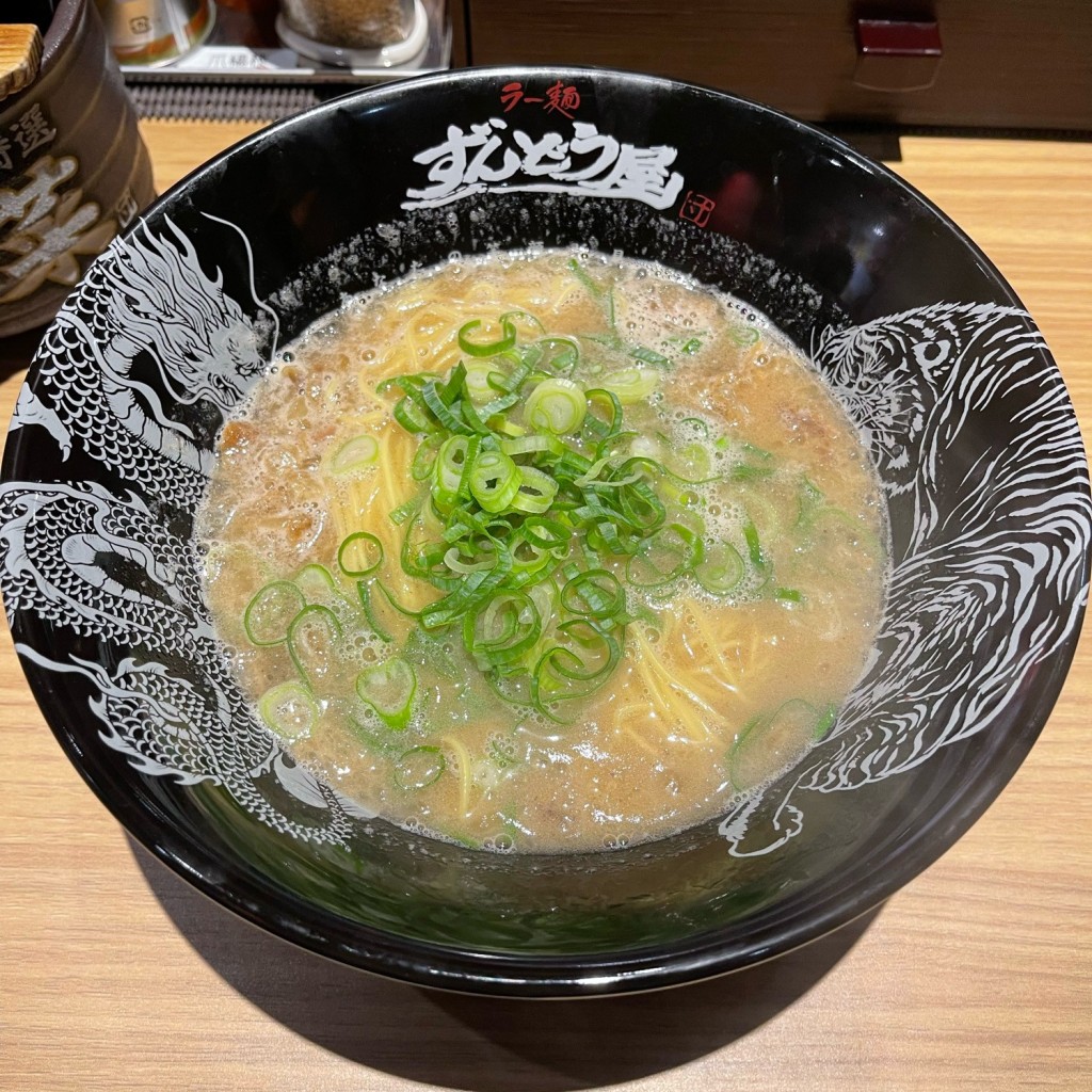 匿命係さんが投稿した難波ラーメン専門店のお店ラー麺 ずんどう屋 難波えびす橋店/ズンドウヤ ナンバエビスバシテンの写真