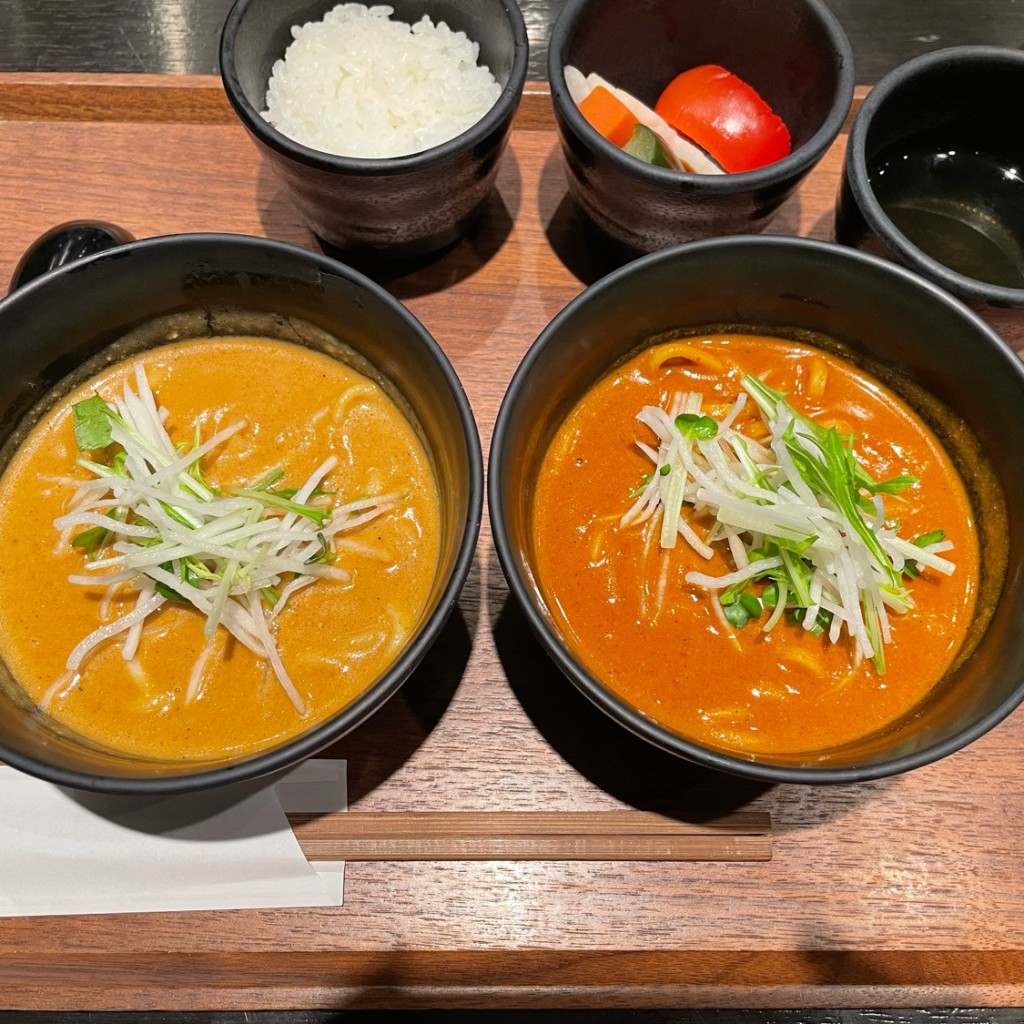 ユーザーが投稿した食べ比べセットの写真 - 実際訪問したユーザーが直接撮影して投稿した羽田空港うどんcuudの写真