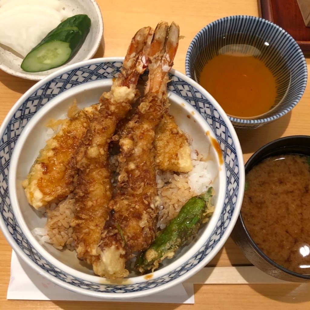ユーザーが投稿した海老天丼の写真 - 実際訪問したユーザーが直接撮影して投稿した新橋天ぷら之村の写真