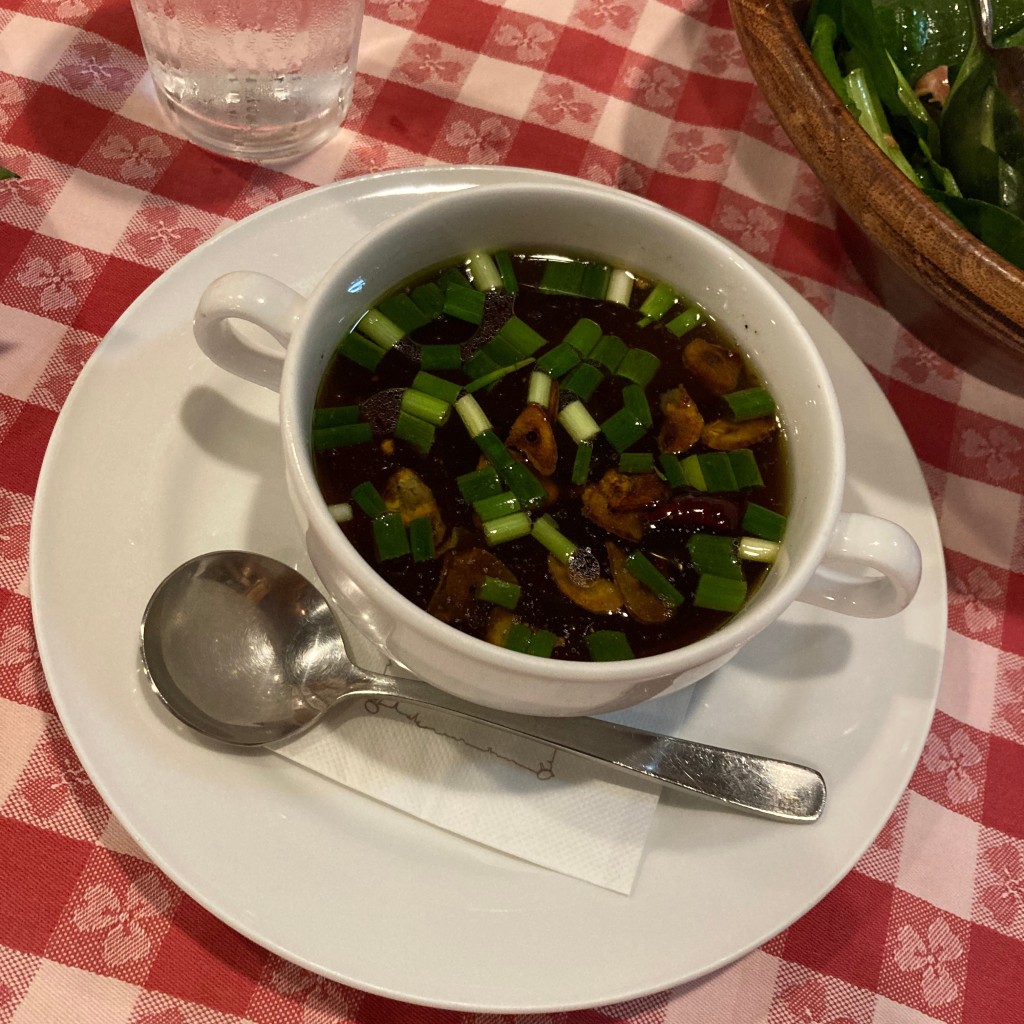 ユーザーが投稿したニンニク唐辛子スープの写真 - 実際訪問したユーザーが直接撮影して投稿した長倉ステーキザ カウボーイハウスの写真
