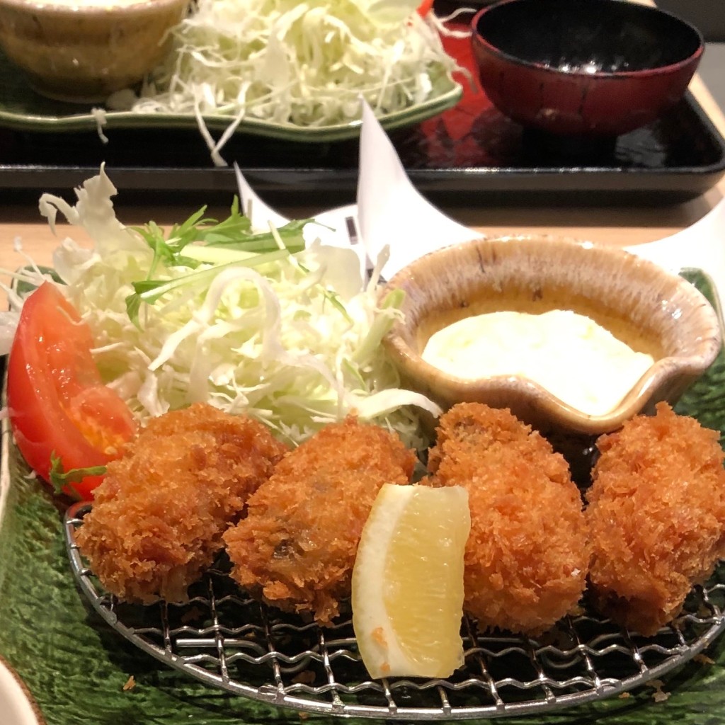 ユーザーが投稿した広島産カキフライ定食の写真 - 実際訪問したユーザーが直接撮影して投稿した小手指町定食屋大戸屋 小手指駅前店の写真