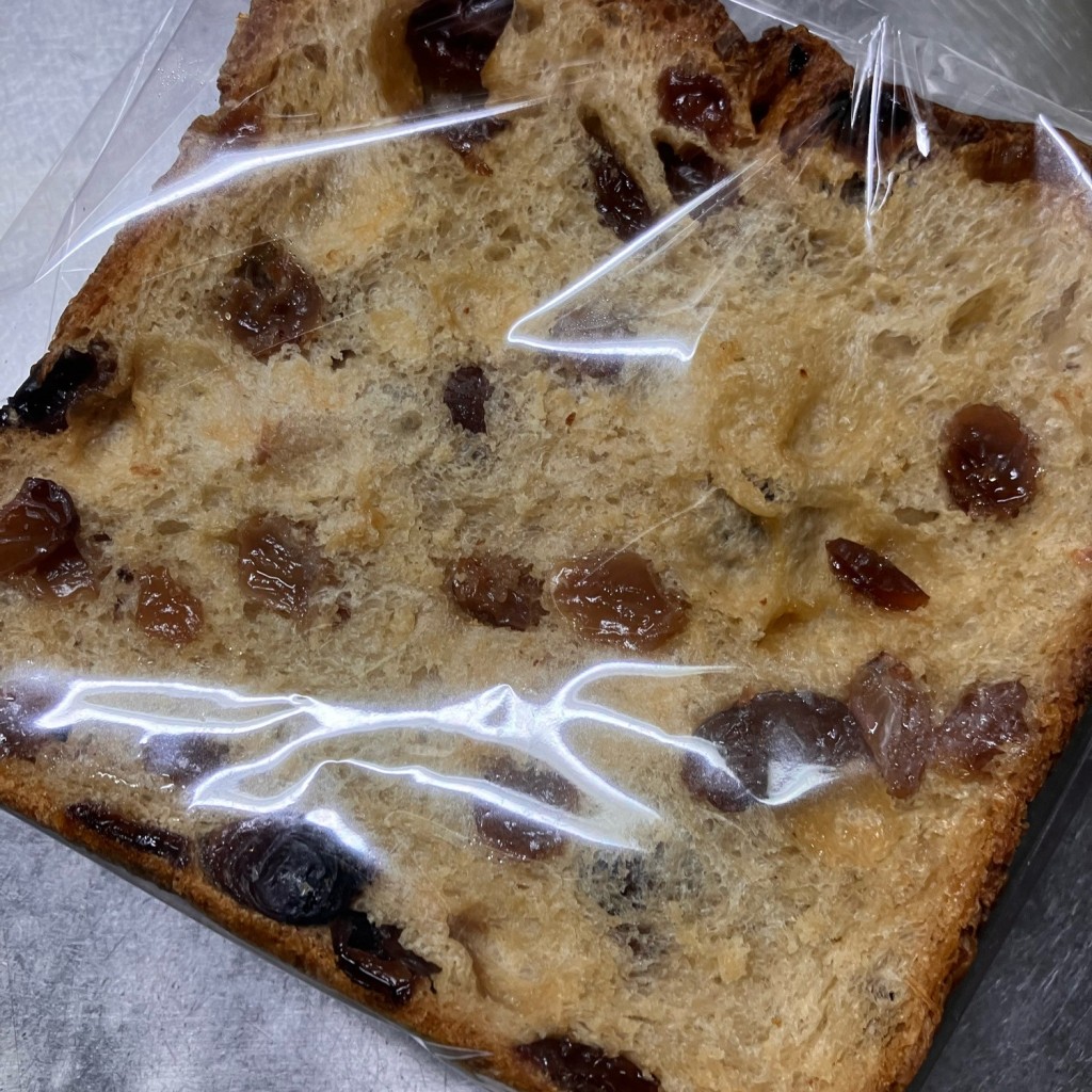 ユーザーが投稿した黒糖レーズン食パン 枚の写真 - 実際訪問したユーザーが直接撮影して投稿した杜せきのしたベーカリーHeart Bread ANTIQUE イオンモール名取店の写真