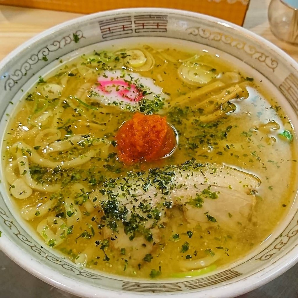 食いしん病さんが投稿した新横浜ラーメン / つけ麺のお店龍上海 横浜店/りゅうしゃんはい よこはまてんの写真