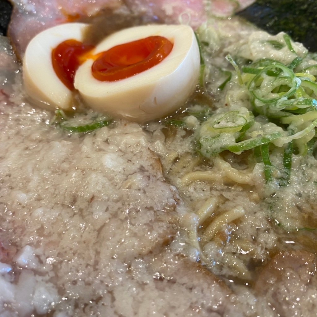 ユーザーが投稿したバリとんラーメン特製煮玉子チャーシューの写真 - 実際訪問したユーザーが直接撮影して投稿した西横関ラーメン専門店バリバリジョニー 竜王店の写真