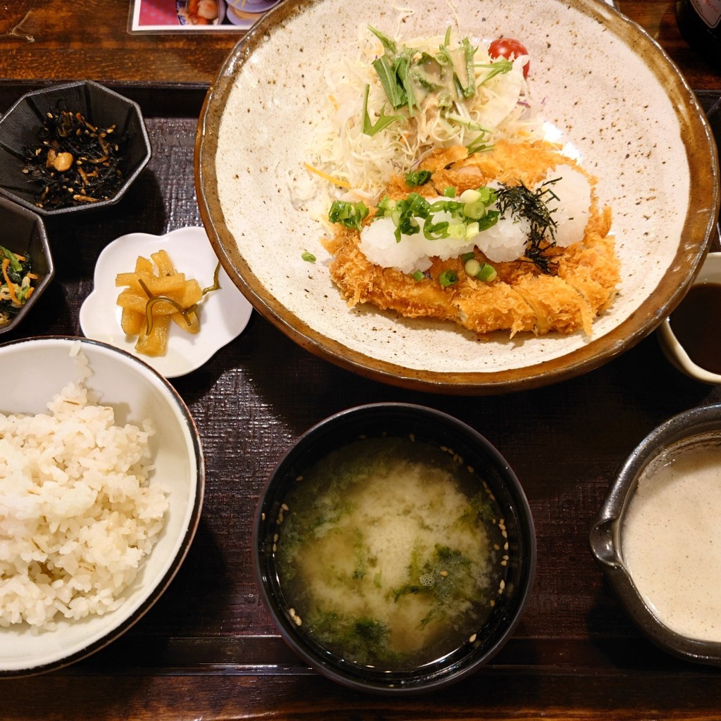 ユーザーが投稿した自然薯チキンフライ膳の写真 - 実際訪問したユーザーが直接撮影して投稿した砂山町和食 / 日本料理とろろや メイワン店の写真
